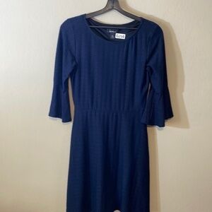Alyx petite small  beautiful dress flared‎ sleeve